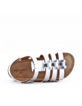 Girl's faux leather sandal