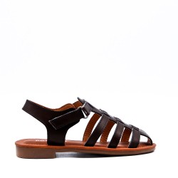 Girl's faux leather sandal