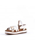 Flat sandals for women