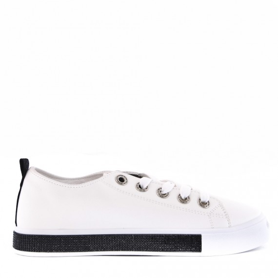 Women's faux leather lace up sneaker