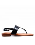 Flat sandals in faux leather for women