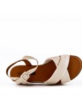 Women wedge sandal in faux leather 