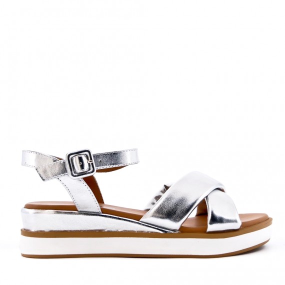 Women wedge sandal in faux leather 