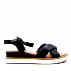 Women wedge sandal in faux leather 