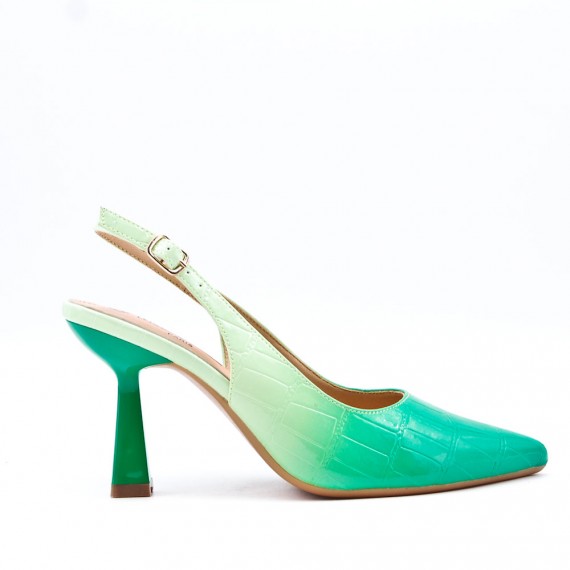 Leatherette pump with heels