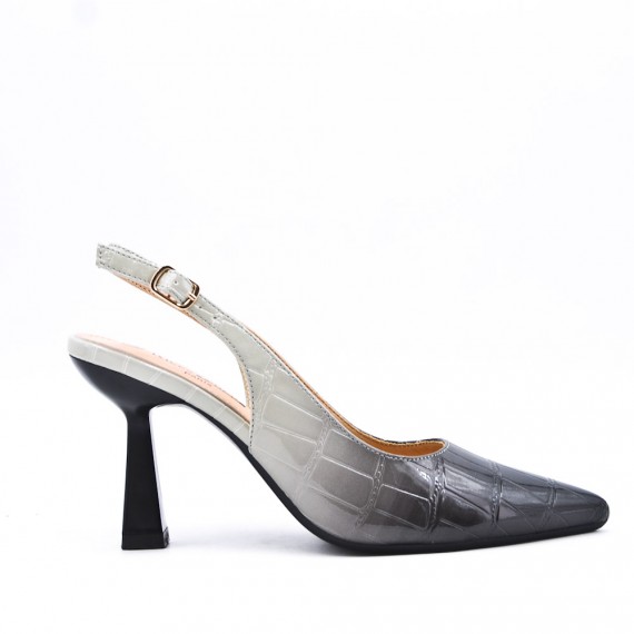 Leatherette pump with heels