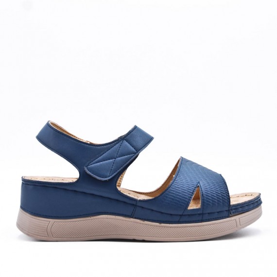 Comfortable faux leather sandal for women