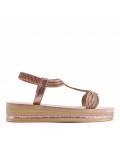 Flat sandals in faux leather for women