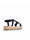 Flat sandals in faux leather for women