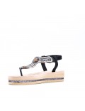 Flat sandals in faux leather for women