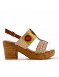 Heeled sandal in mixed materials