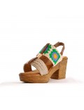 Heeled sandal in mixed materials