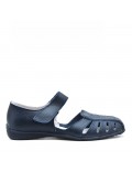 Comfort sandal in faux leather