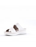 Comfort sandal in faux leather