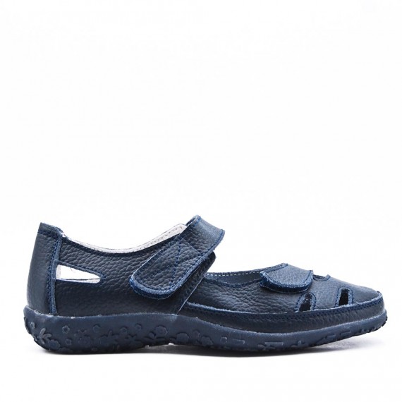 Comfort sandal in faux leather