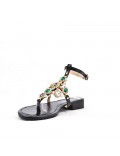 Women Flat sandal with rhinestones