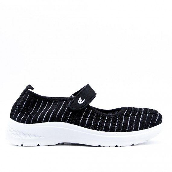 Comfort shoe in mixed materials for women