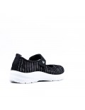 Comfort shoe in mixed materials for women