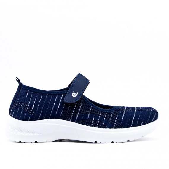 Comfort shoe in mixed materials for women