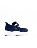 Comfort shoe in mixed materials for women