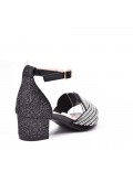 Girl's mixed materials sandal