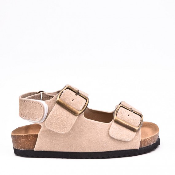 Child sandal with scratch