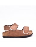 Child sandal with scratch