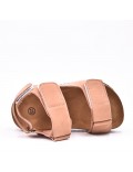 Child sandal with scratch