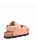 Child sandal with scratch