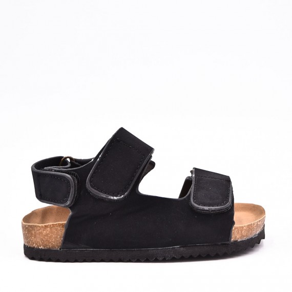Child sandal with scratch