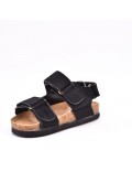 Child sandal with scratch