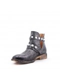 Ankle boot in a mix of materials for autumn and winter