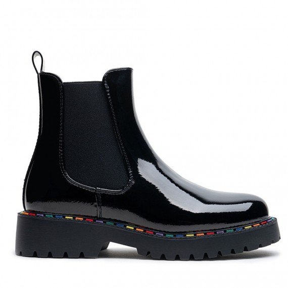 Ankle boot in a mix of materials for autumn and winter