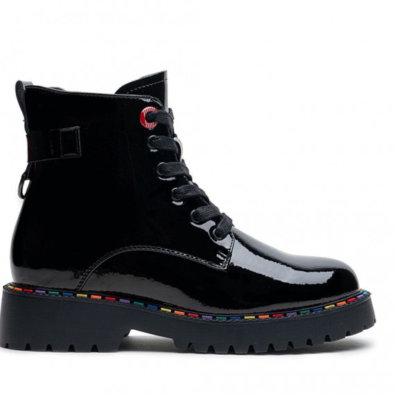 Ankle boot in a mix of materials for autumn and winter