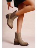 Ankle boot in a mix of materials for autumn and winter