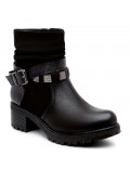 Ankle boot in a mix of materials for autumn and winter