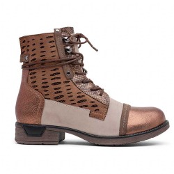 Ankle boot in a mix of materials for autumn and winter
