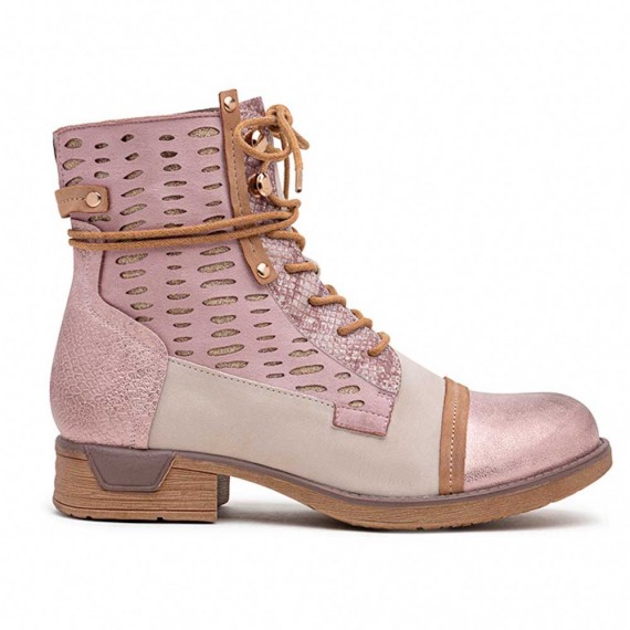 Ankle boot in a mix of materials for autumn and winter