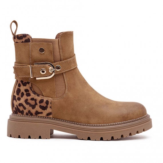 Ankle boot in a mix of materials for autumn and winter
