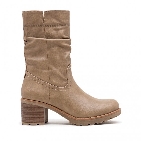 Ankle boot in a mix of materials for autumn and winter