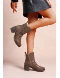 Ankle boot in a mix of materials for autumn and winter