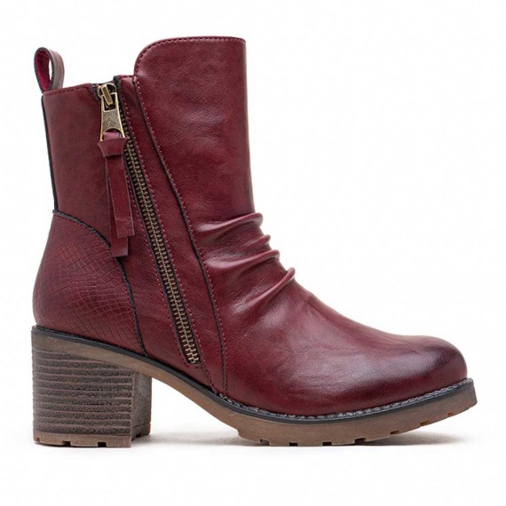 Ankle boot in a mix of materials for autumn and winter