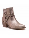 Ankle boot in a mix of materials for autumn and winter