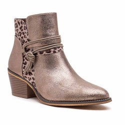Ankle boot in a mix of materials for autumn and winter