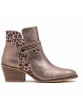 Ankle boot in a mix of materials for autumn and winter