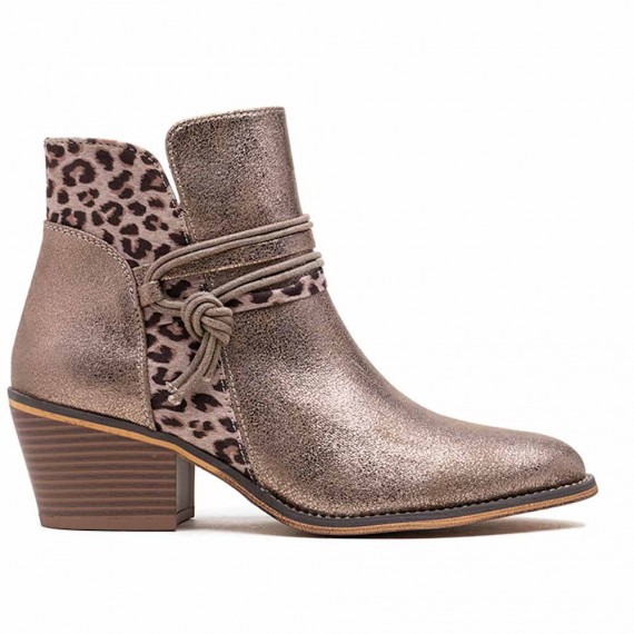 Ankle boot in a mix of materials for autumn and winter