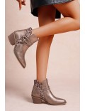 Ankle boot in a mix of materials for autumn and winter