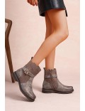 Ankle boot in a mix of materials for autumn and winter