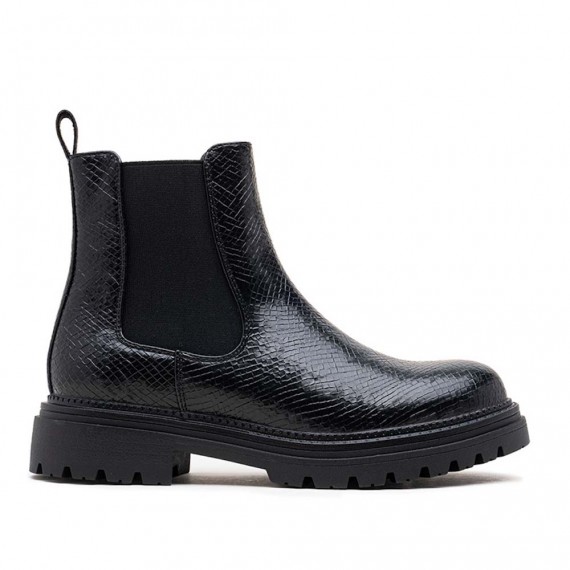 Ankle boot in a mix of materials for autumn and winter