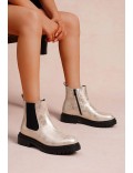 Ankle boot in a mix of materials for autumn and winter